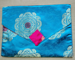 Etui for meditation leaflet - light blue colour