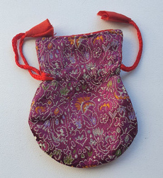 Woreczek na male - bordowy we wzory