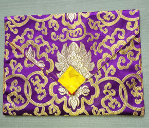 Etui for meditation leaflet - violet colour