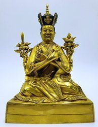 Posążek - 16  Karmapa 20 cm