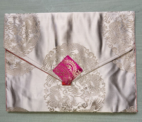 Etui for meditation leaflet - light pink colour